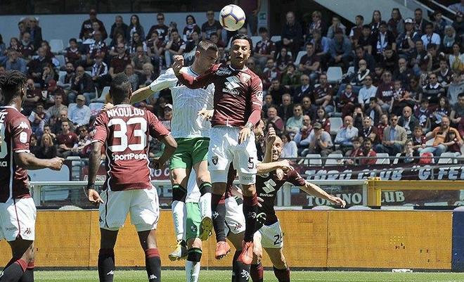 清晨全明星赛焦点战；罗马回应争议；悬念犹存；数据趋势出现新变化的简单介绍